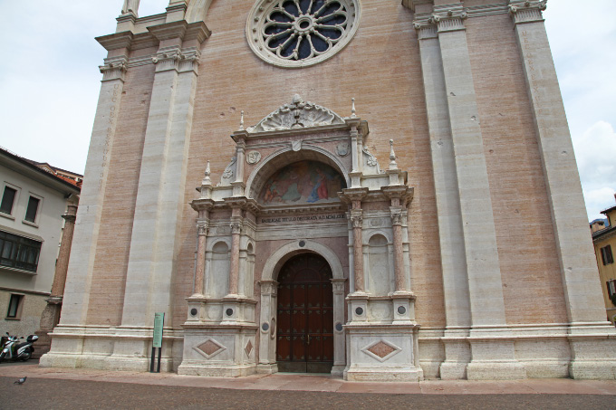 facade of Basilica di Santa Maria Maggiore (built 1520 - 1524), home to the general congregations of IV 1562 to XII 1563 of the Council of Trent.